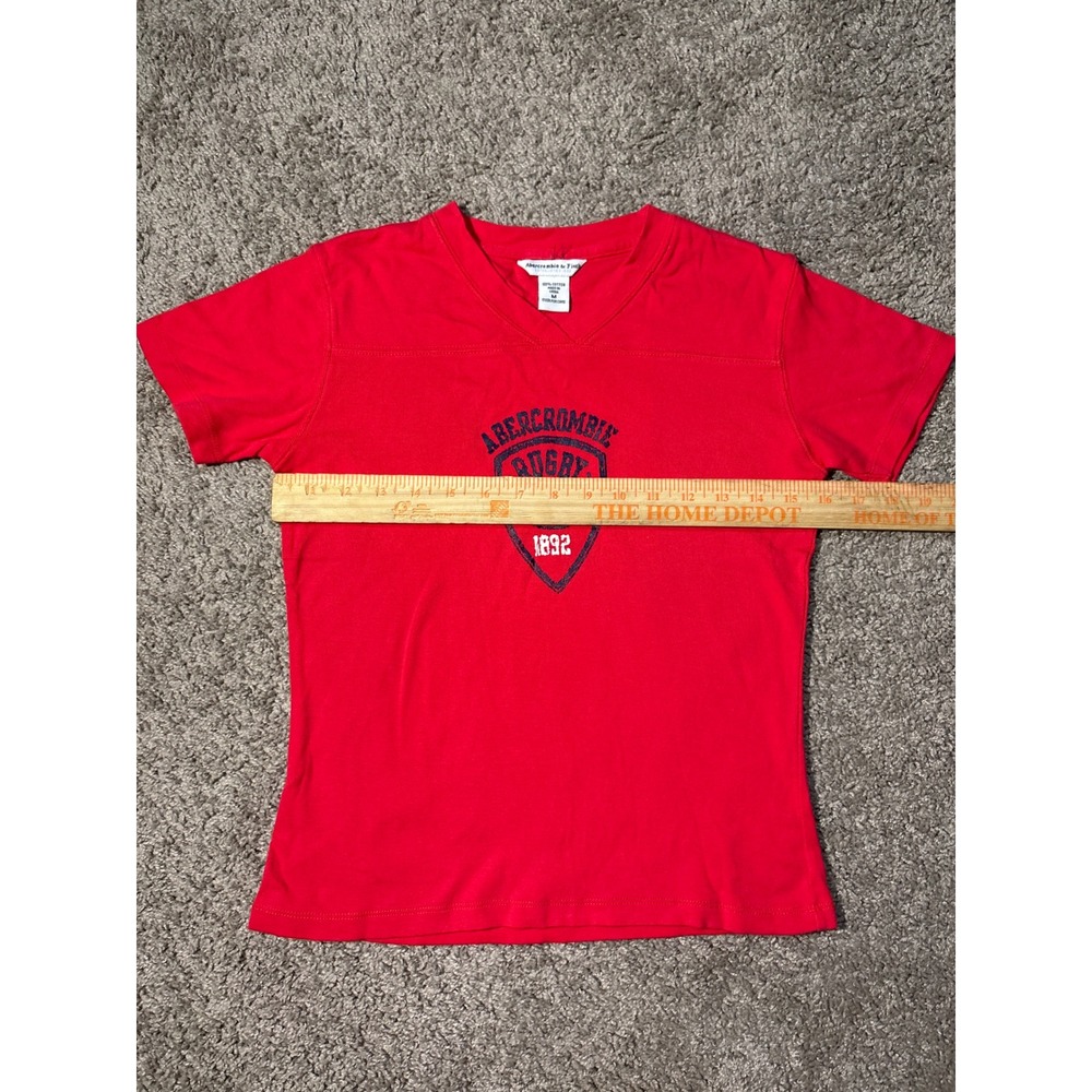 Abercrombie & Fitch Red Rugby Graphic V-Neck T-Shirt women M 100% Cotton - Picture 4 of 7